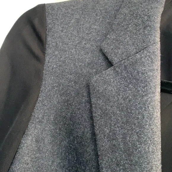 Theory Blazer size 0. Front button. Pockets. - Picture 2 of 6